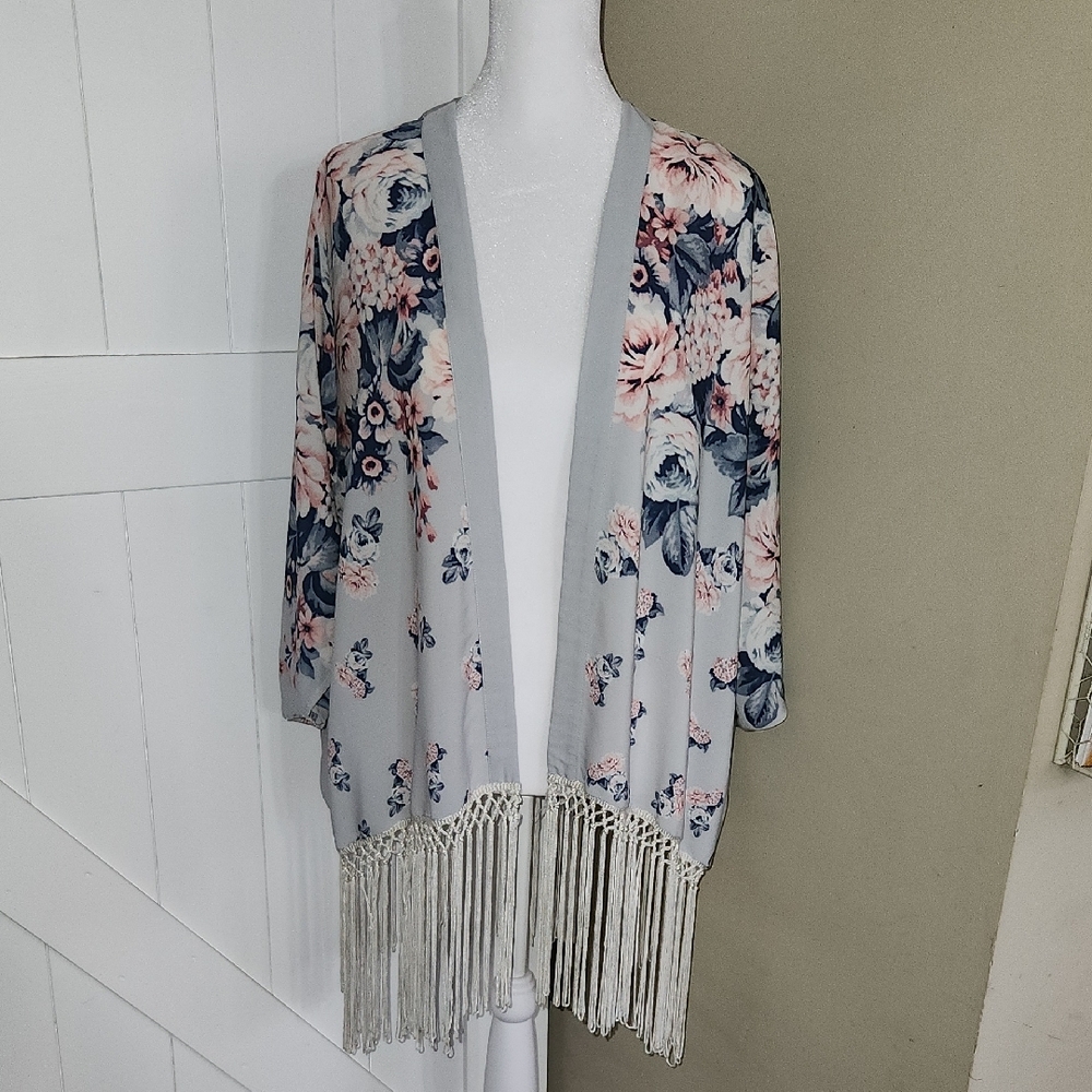 Abercrombie & Fitch Floral Fringe Kimono Cardigan